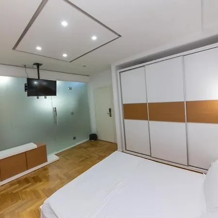 Aler Luxury 4* Vlore