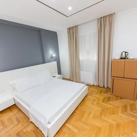 מלון Aler Luxury 4*